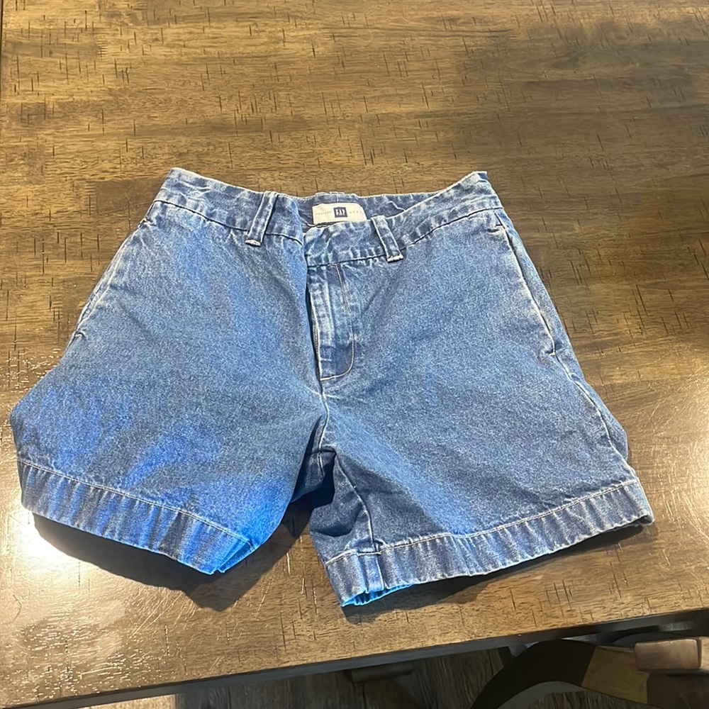 Vintage gap shorts